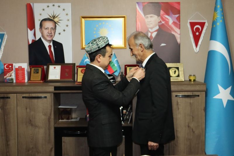 DOĞU TÜRKİSTAN YALNIZ DEĞİLDİR.