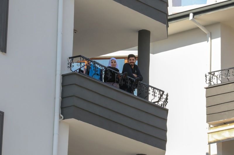 İPEKYOLU’NDA SOKAK KONSERLERİ TÜM HIZIYLA DEVAM EDİYOR