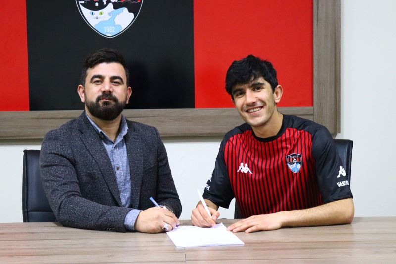 Kulübümüz Alt yapı U19 Takımından 4 Futbolcumuz ile imzalar atıldı 