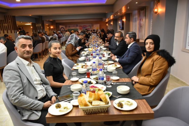 DÖKDER'DEN MUHTEŞEM İFTAR YEMEĞİ 