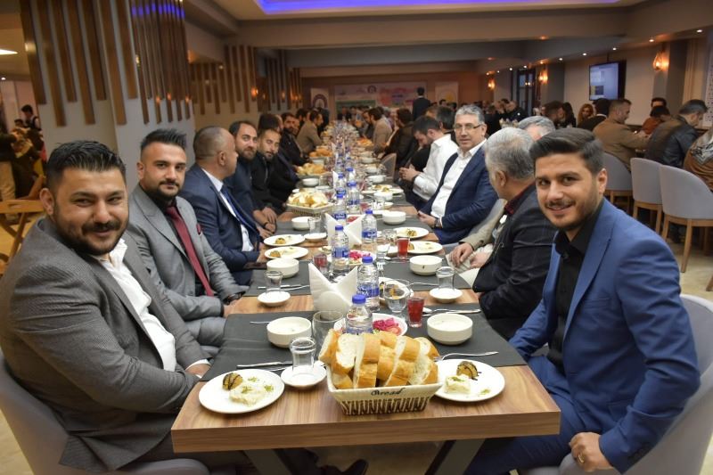 DÖKDER'DEN MUHTEŞEM İFTAR YEMEĞİ 