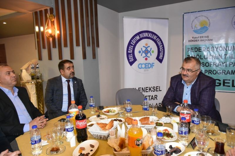 DÖKDER'DEN MUHTEŞEM İFTAR YEMEĞİ 