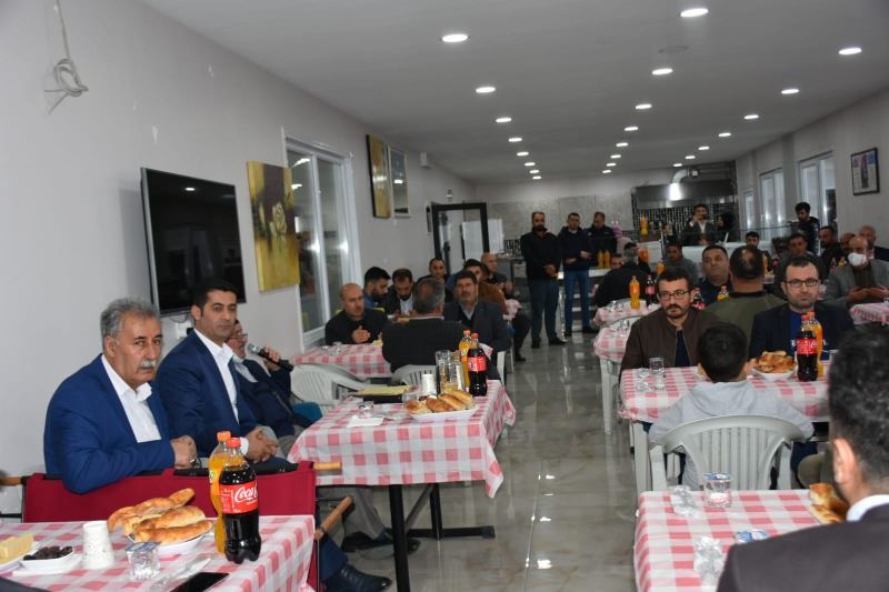 HACI VAHDETTiN ÖZANT DUALAR İLE YAD EDİLDİ...!!! 