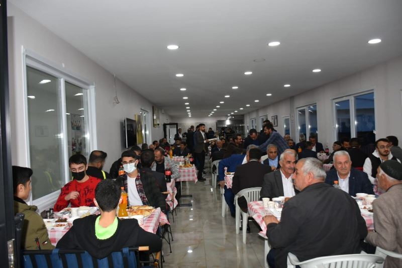 HACI VAHDETTiN ÖZANT DUALAR İLE YAD EDİLDİ...!!! 