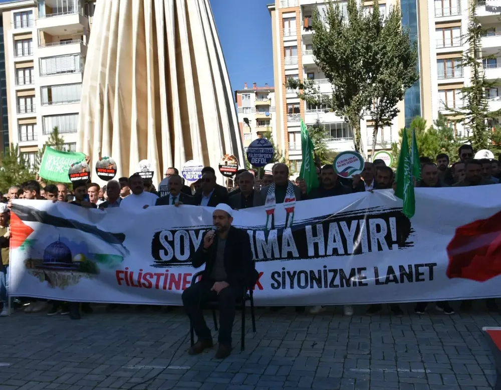 FİLİSTİN HALKININ YANINDA, İŞGALİN KARŞISINDAYIZ