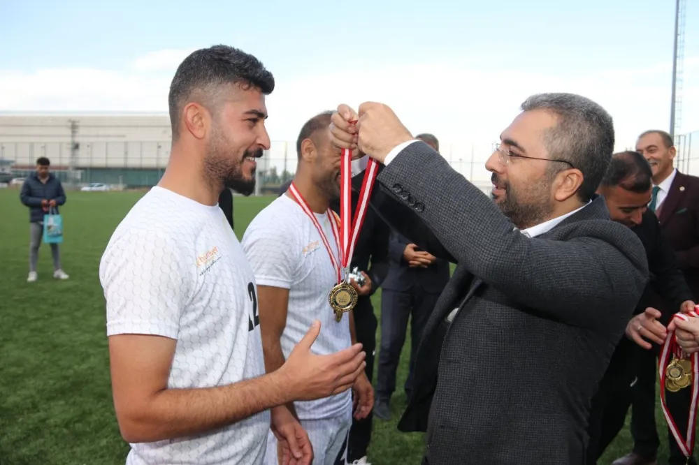 Edremit'de Geleneksel Futbol Turnuvası Sona Erdi.