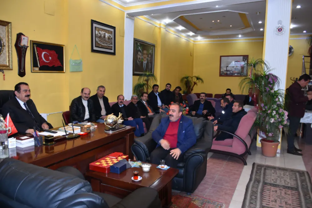 BAŞKALE DE ERTUŞ RÜZGARI ESİYOR.!