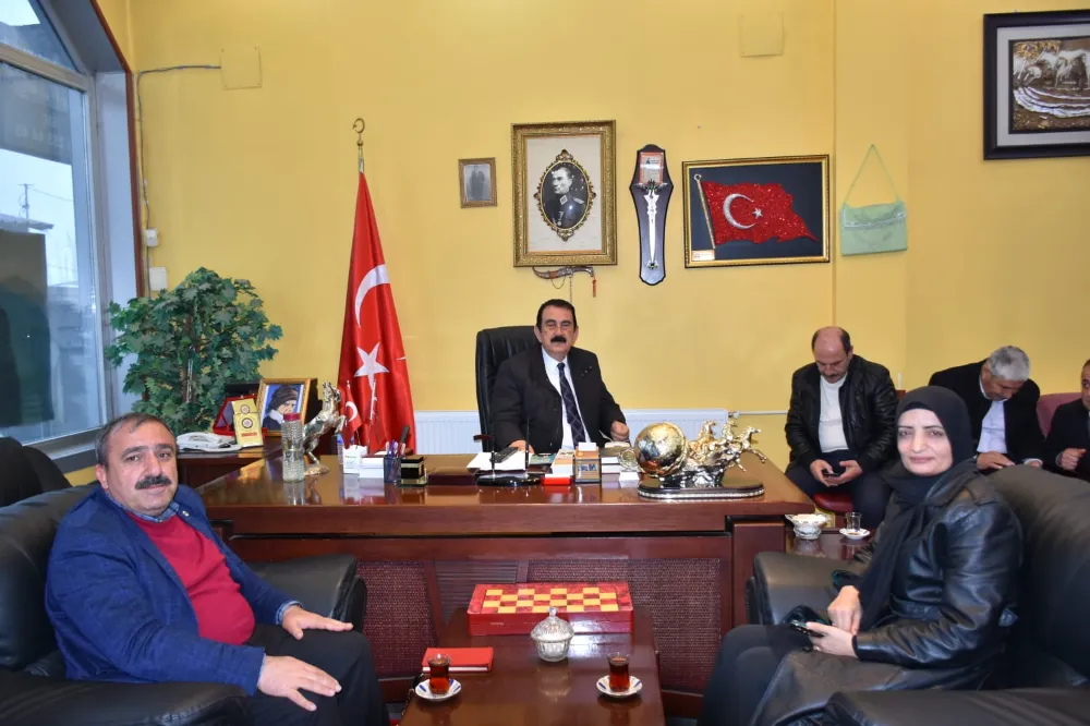 BAŞKALE DE ERTUŞ RÜZGARI ESİYOR.!