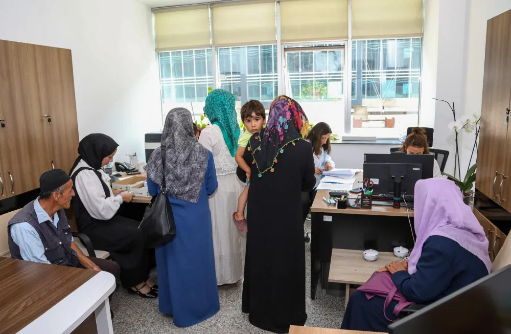 Van Büyükşehir Belediyesi ‘Sosyal Kart’ dağıtımına başladı