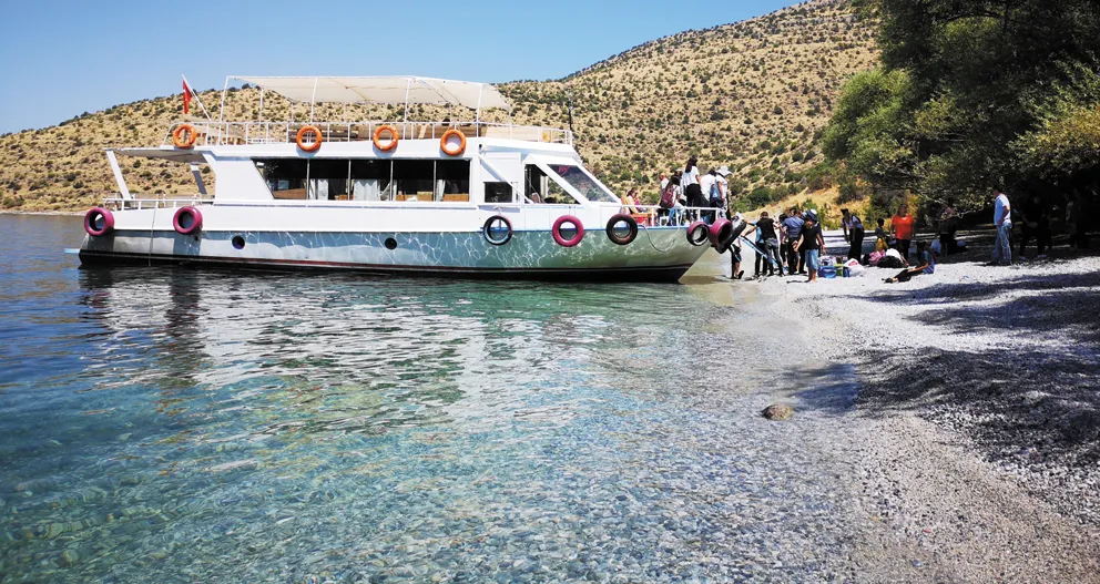 Van’ın saklı koyları büyülüyor