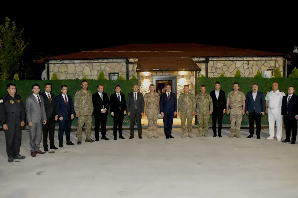 Vali Balcı, komutanlar onuruna yemek verdi