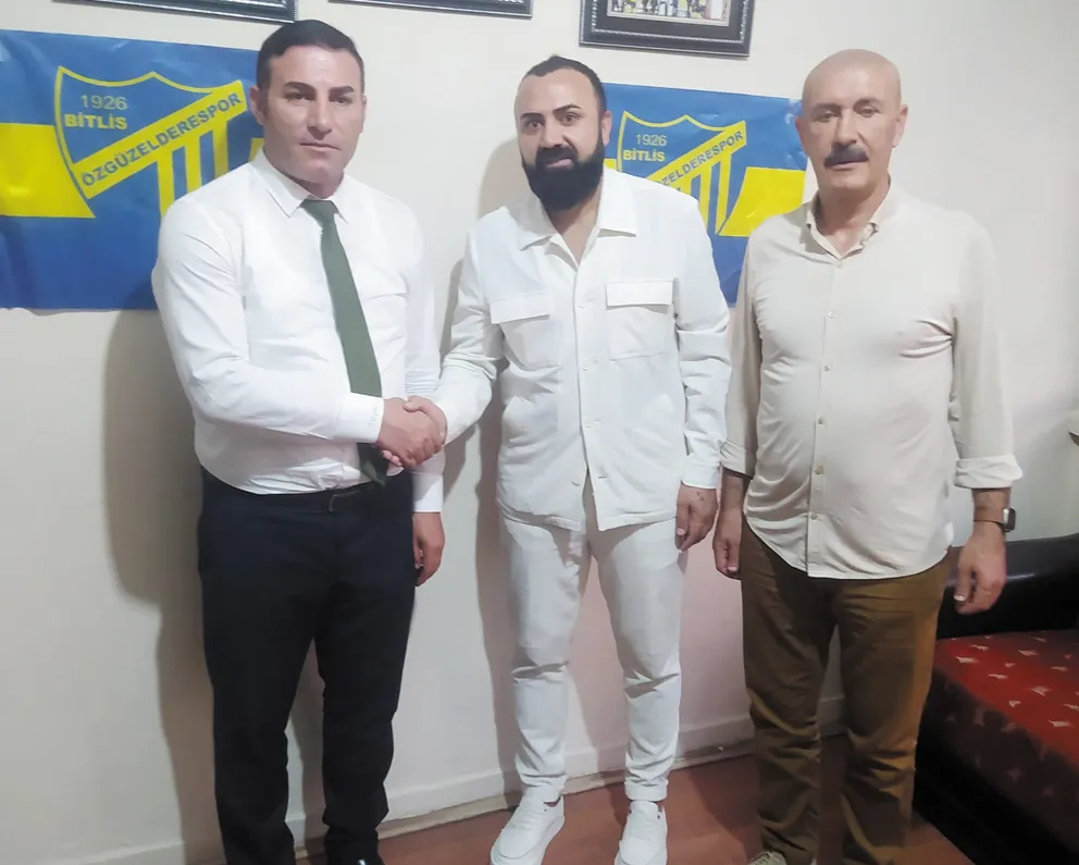 Vanlı Antrenör Belli, Bitlis Özgüzelderespor