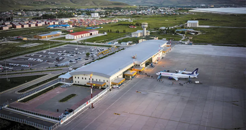 Van Ferit Melen Havalimanı