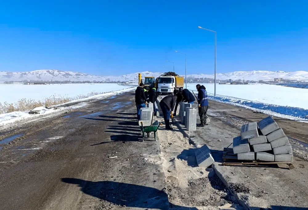 Büyükşehir Belediyesi’nden yol ve bakım onarım çalışması