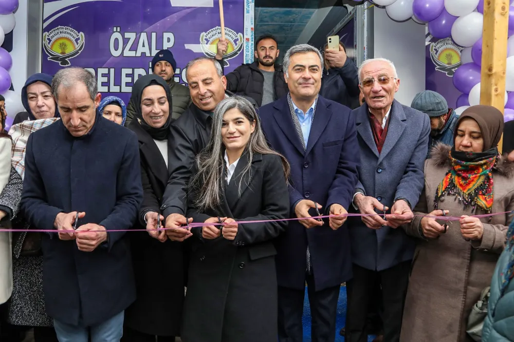 Özalp’ta Halk Lokantası Eşbaşkanların katılımıyla açıldı