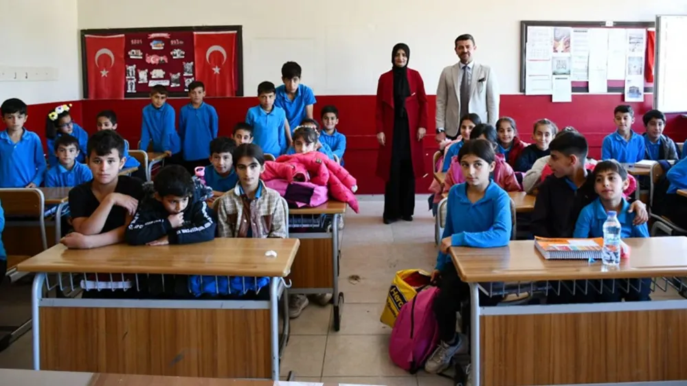 Van’da eğitime gönül verenlerden anlamlı yardım