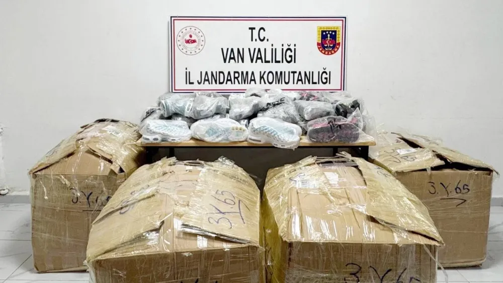 Başkale’de 1 milyon 235 bin TL değerinde kaçak mal ele geçirildi