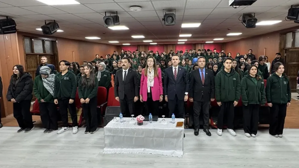 Çaldıran’da öğrencilere kariyer desteği