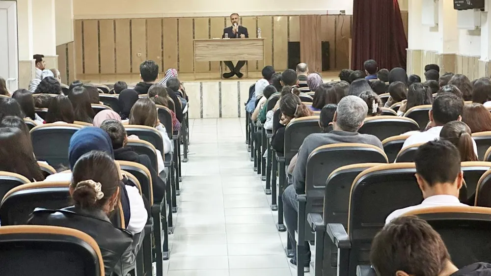 Van’da 5 soru 5 cevap konferansı gerçekleşti