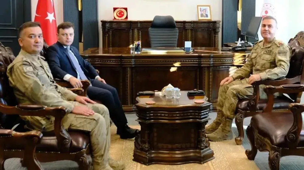 Tuğgeneral Avkıran’dan Başkale Kaymakamı Erdoğan’a ziyaret