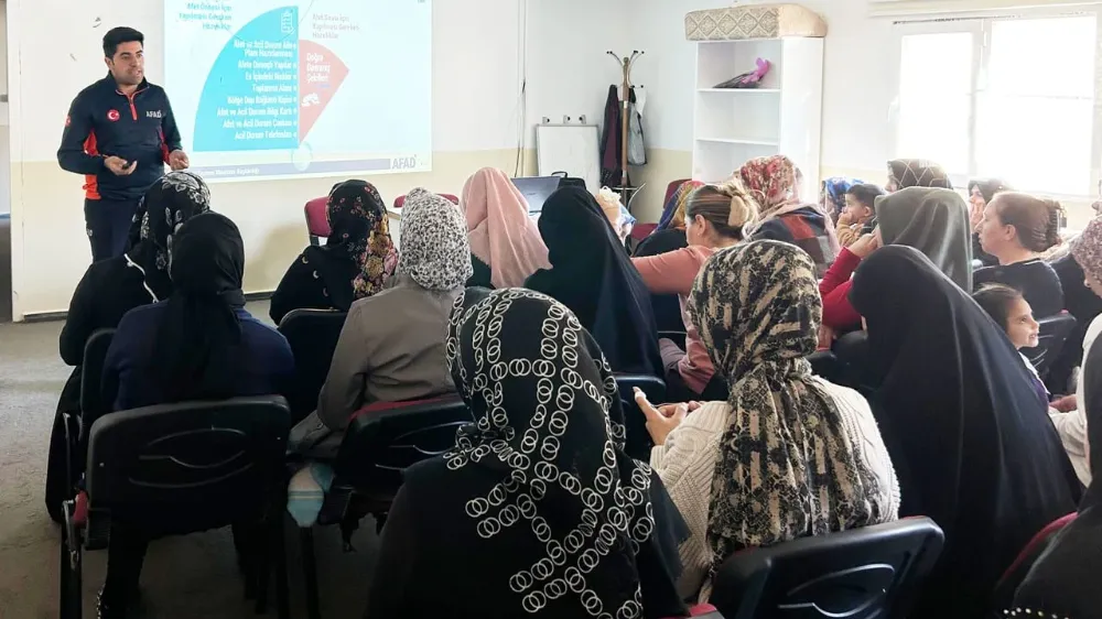 Esentepe Aile Destek Merkezi’nde afet ve yangın farkındalık eğitimi