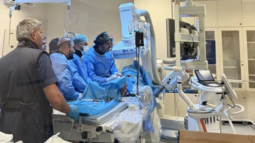 Van’da ileri teknoloji kalp tedavisi gerçekleştirildi
