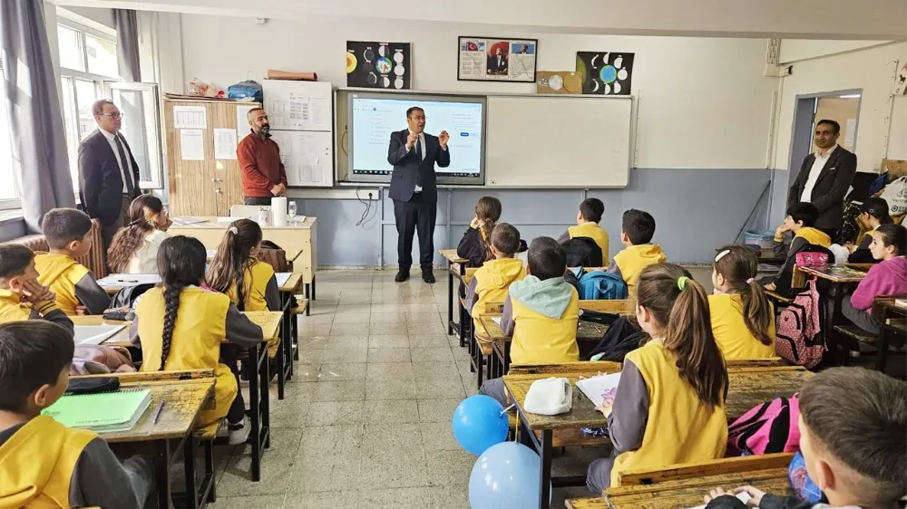 Müdür Nurses Kitap Van sistemini tanıttı