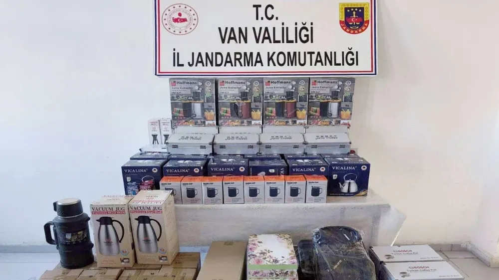 Başkale’de 142 parça kaçak eşya ele geçirildi