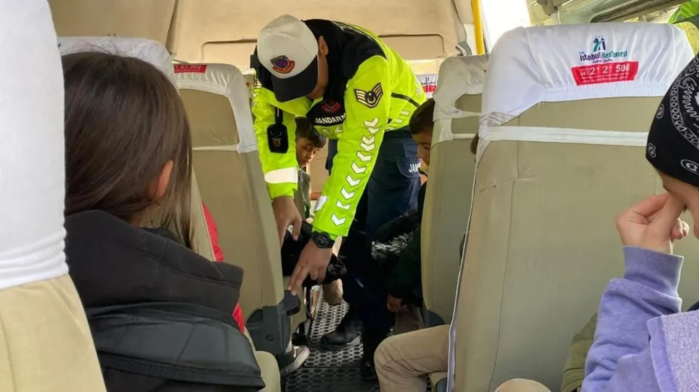 Van’da Jandarmadan okul servislerine sıkı denetim…