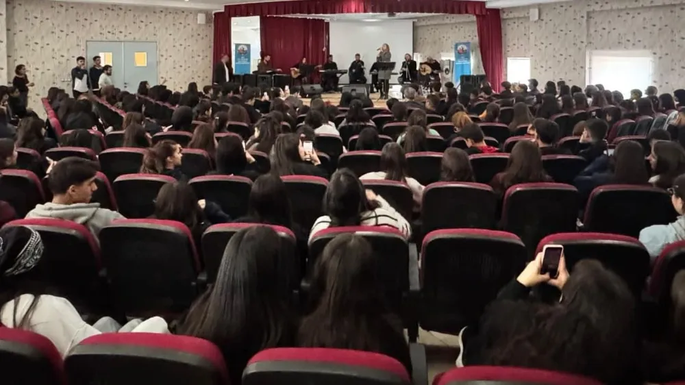 Van’da okul öğrencileri müzikle buluştu