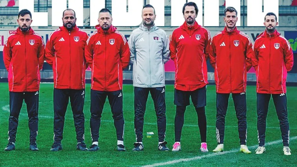 Vanspor’da Osman Zeki Korkmaz’ın ekibi açıklandı