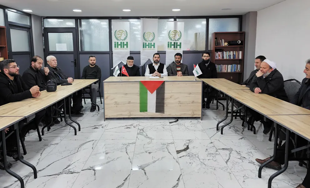 Van İHH: Gazze, Filistinlilerindir!