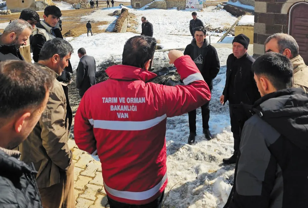 Tarım ekipleri çiftçileri bilgilendirdi