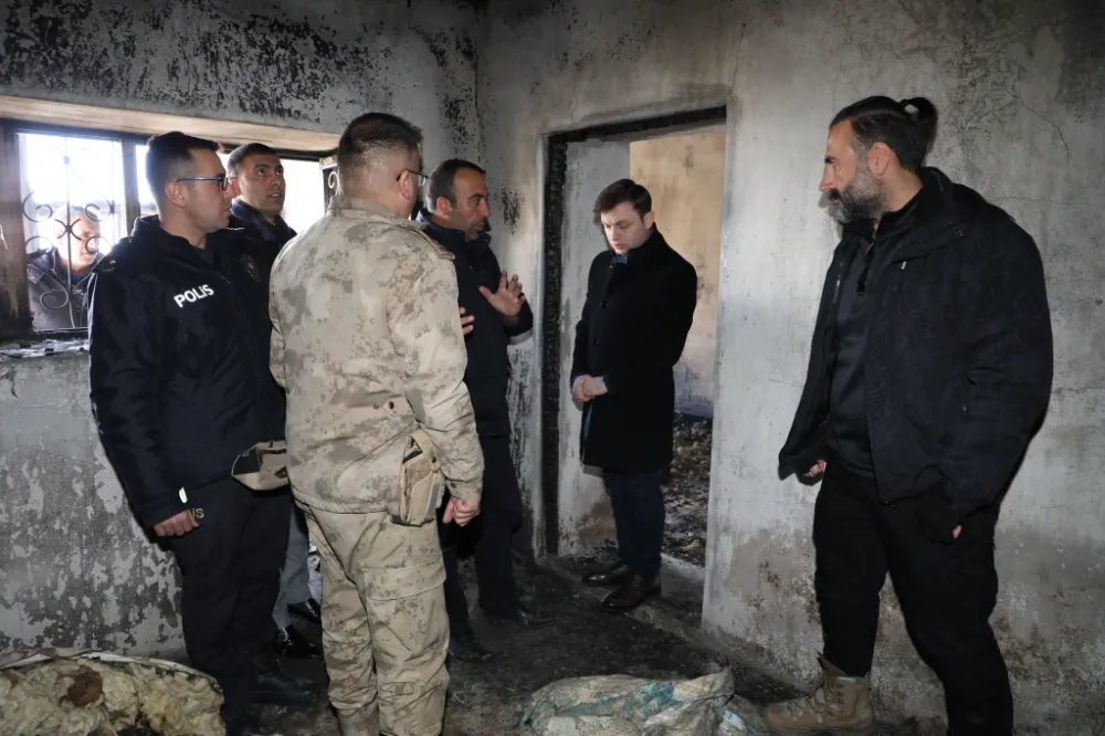 Kaymakam Erdoğan’dan evi yanan vatandaşlara ziyaret