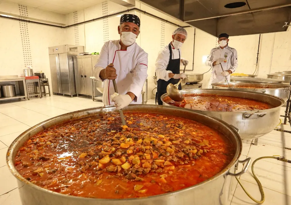 Büyükşehir, Ramazan’da 10 bin kişiye iftar verecek