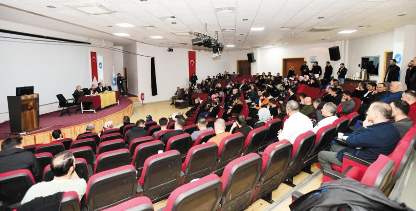 Van YYÜ Dursun Odabaş Tıp Merkezi’nde personel toplantısı gerçekleştirildi