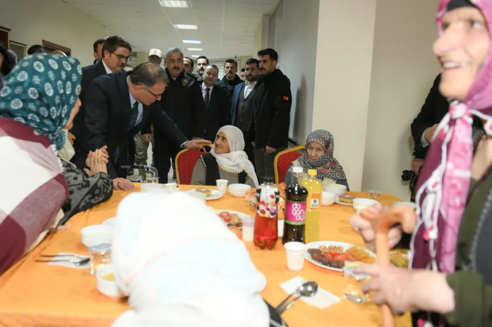 Vali Balcı, huzurevi sakinleri ile iftarda buluştu