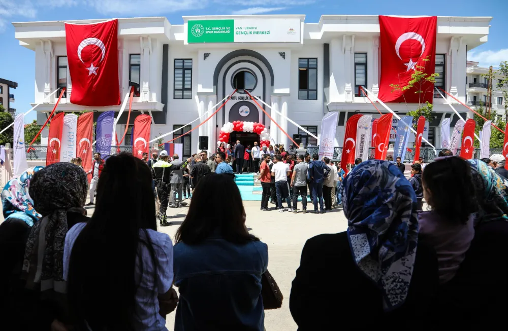 Gençlik Merkezleri Van’ın gençlerini geleceğe hazırlıyor