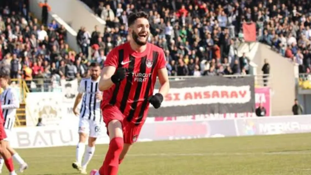 Vanspor’lu Okan Eken gol kralı oldu