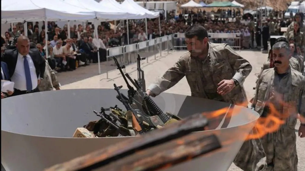 PKK silahlarını imha etti