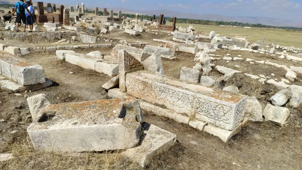 Çelebibağı Selçuklu Mezarlığı yeniden hayat buluyor