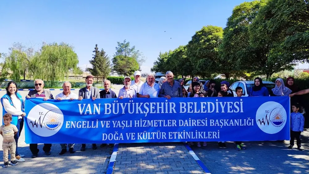 Van’da yaşlı bireyler piknik etkinliği ile unutulmaz bir gün geçirdi