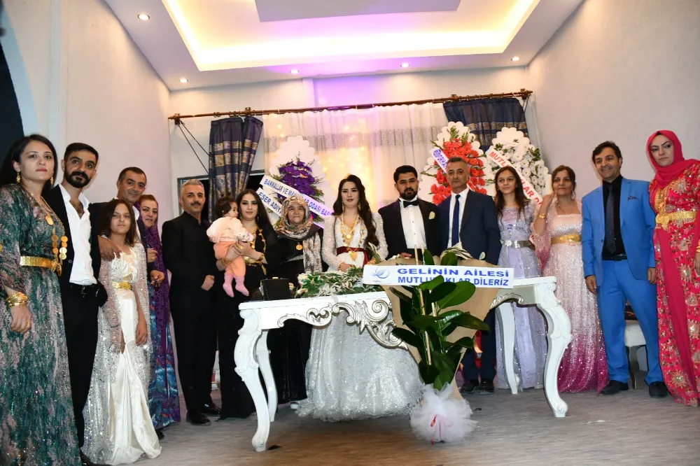Dillere destan kına gecesi! Ortasaç ve Çiftçi Ailelerinin Mutlu Günü