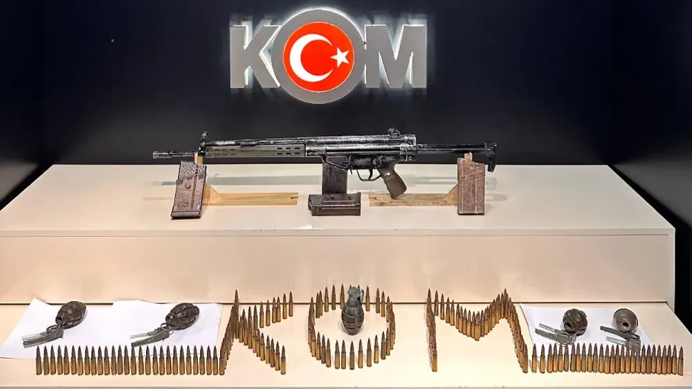 Başkale’de cephanelik gibi ev! 