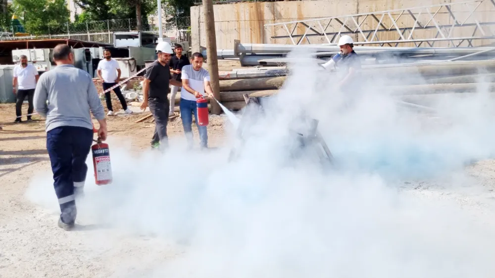 VEDAŞ çalışanlarına afet ve acil durum yönetimi eğitimi verildi