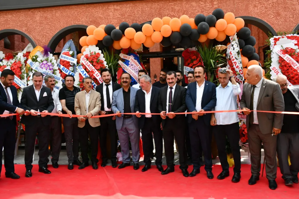 Zula Kafe görkemli törenle açıldı