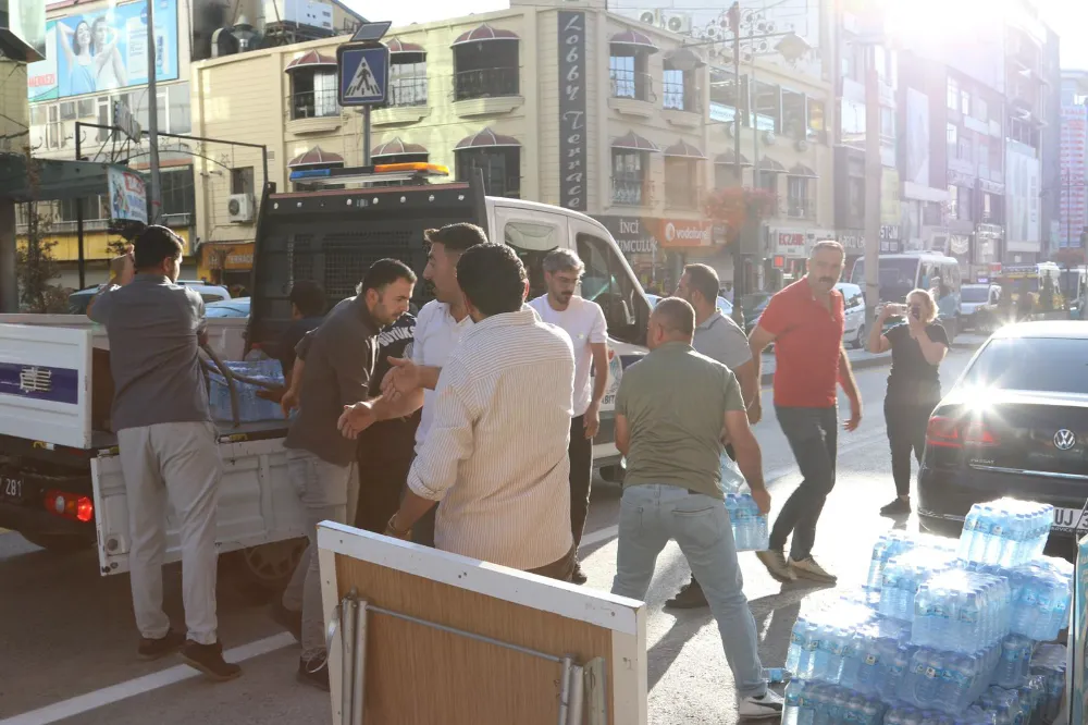 Van Büyükşehir Belediyesi kaldırım işgallerine geçit vermiyor